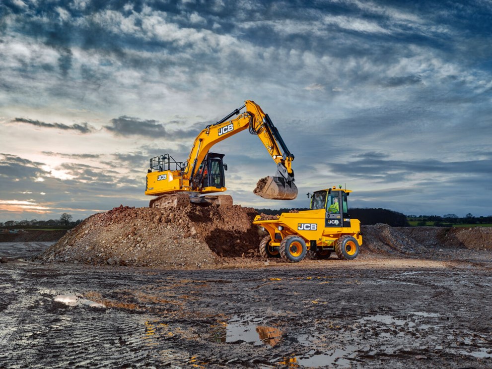 9T-2 Stage V Site Dumper with 20T Excavator loading