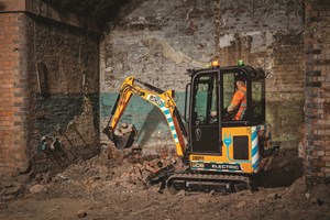 E-Tech Mini Excavator Thumbnail