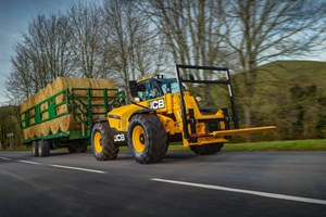 542-70 AgriProformance Stage V Telehandler Application images