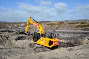 Andrews Plant Hire- Tracked Excavator- 220X-Blog